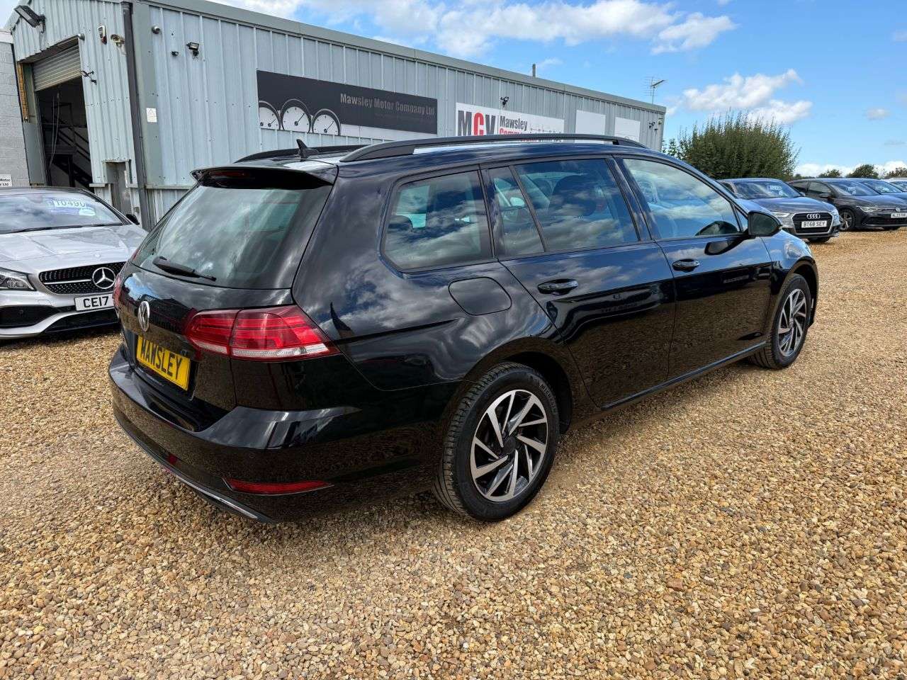 A 2020 VOLKSWAGEN GOLF 1.5 TSI EVO Match Edition Estate 5dr Petrol DSG Euro 6 (s/s) (150 ps) A 2020 VOLKSWAGEN GOLF 1.5 TSI EVO Match Edition Estate 5dr Petrol DSG Euro 6 (s/s) (150 ps)