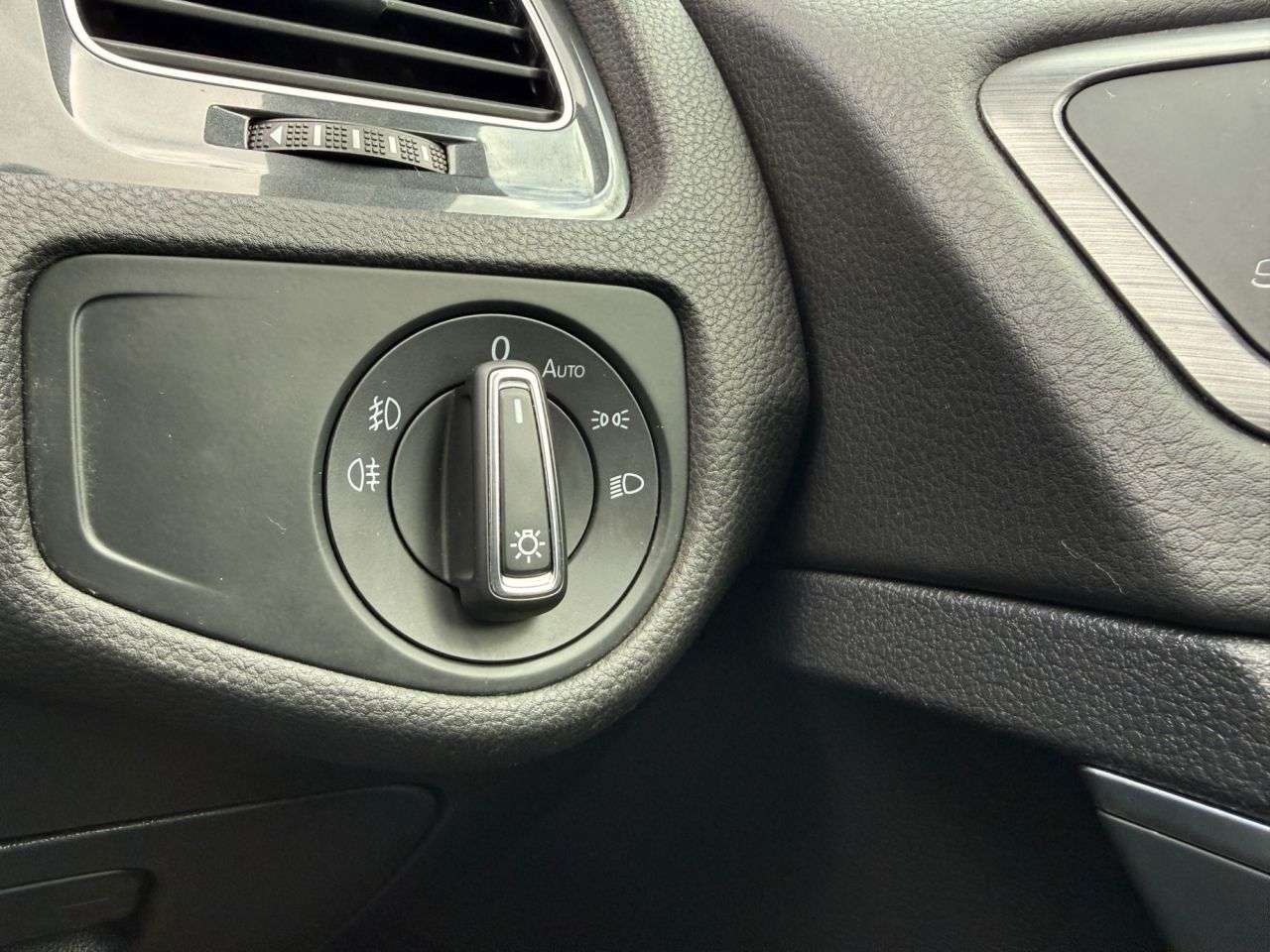 2020 VOLKSWAGEN GOLF 2020 VOLKSWAGEN GOLF