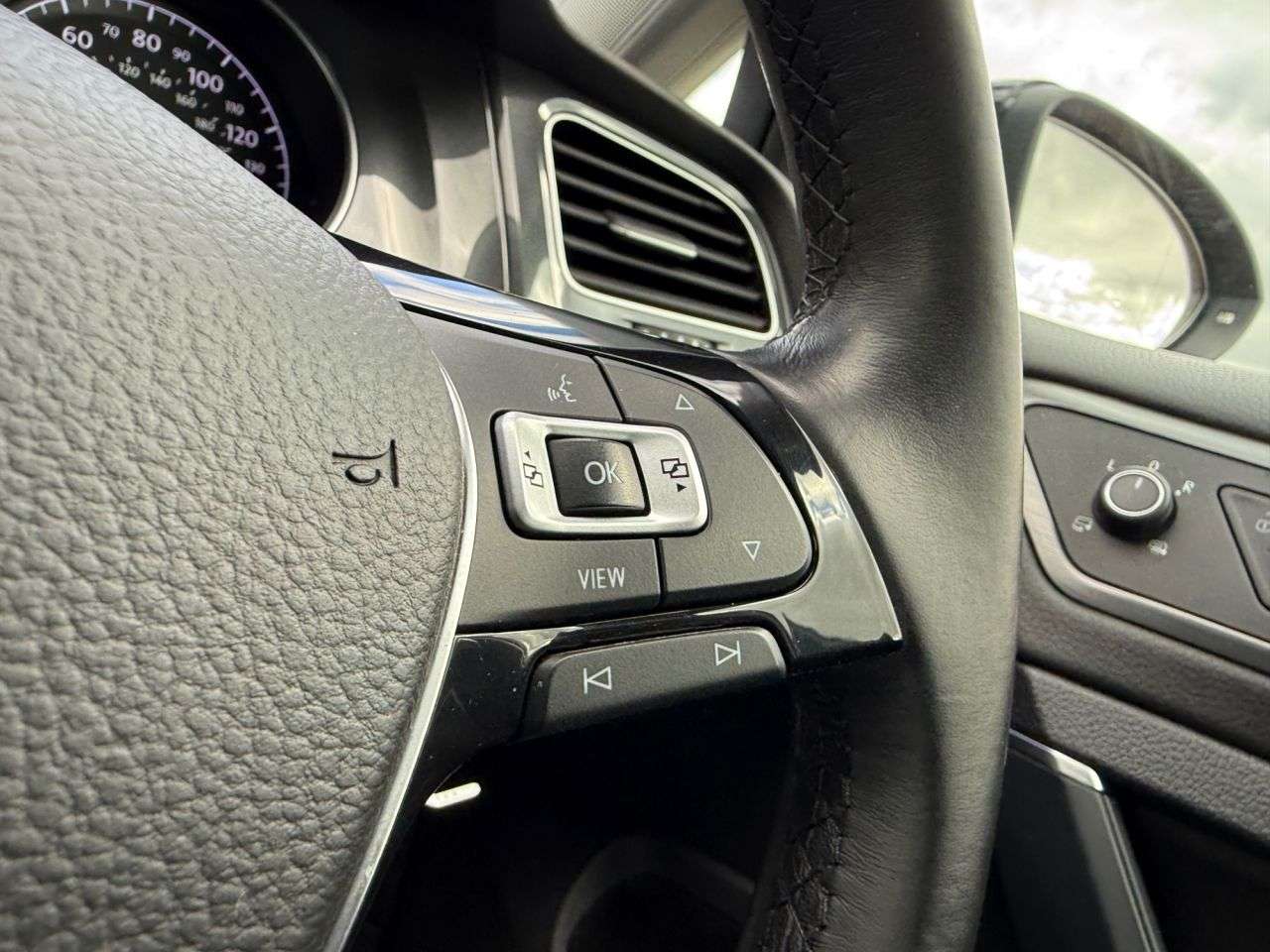 2020 VOLKSWAGEN GOLF 2020 VOLKSWAGEN GOLF