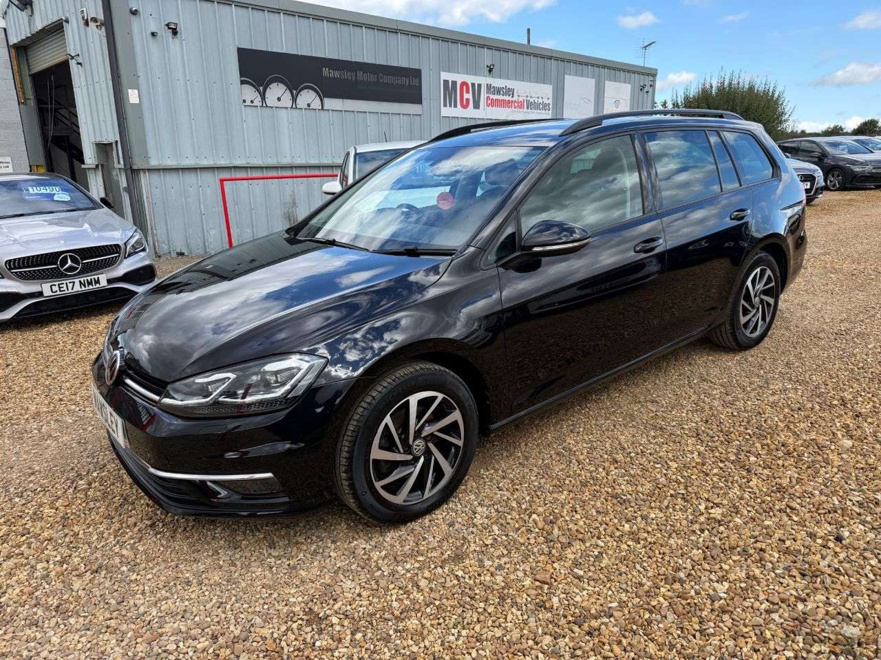 A 2020 VOLKSWAGEN GOLF 1.5 TSI EVO Match Edition Estate 5dr Petrol DSG Euro 6 (s/s) (150 ps) A 2020 VOLKSWAGEN GOLF 1.5 TSI EVO Match Edition Estate 5dr Petrol DSG Euro 6 (s/s) (150 ps)