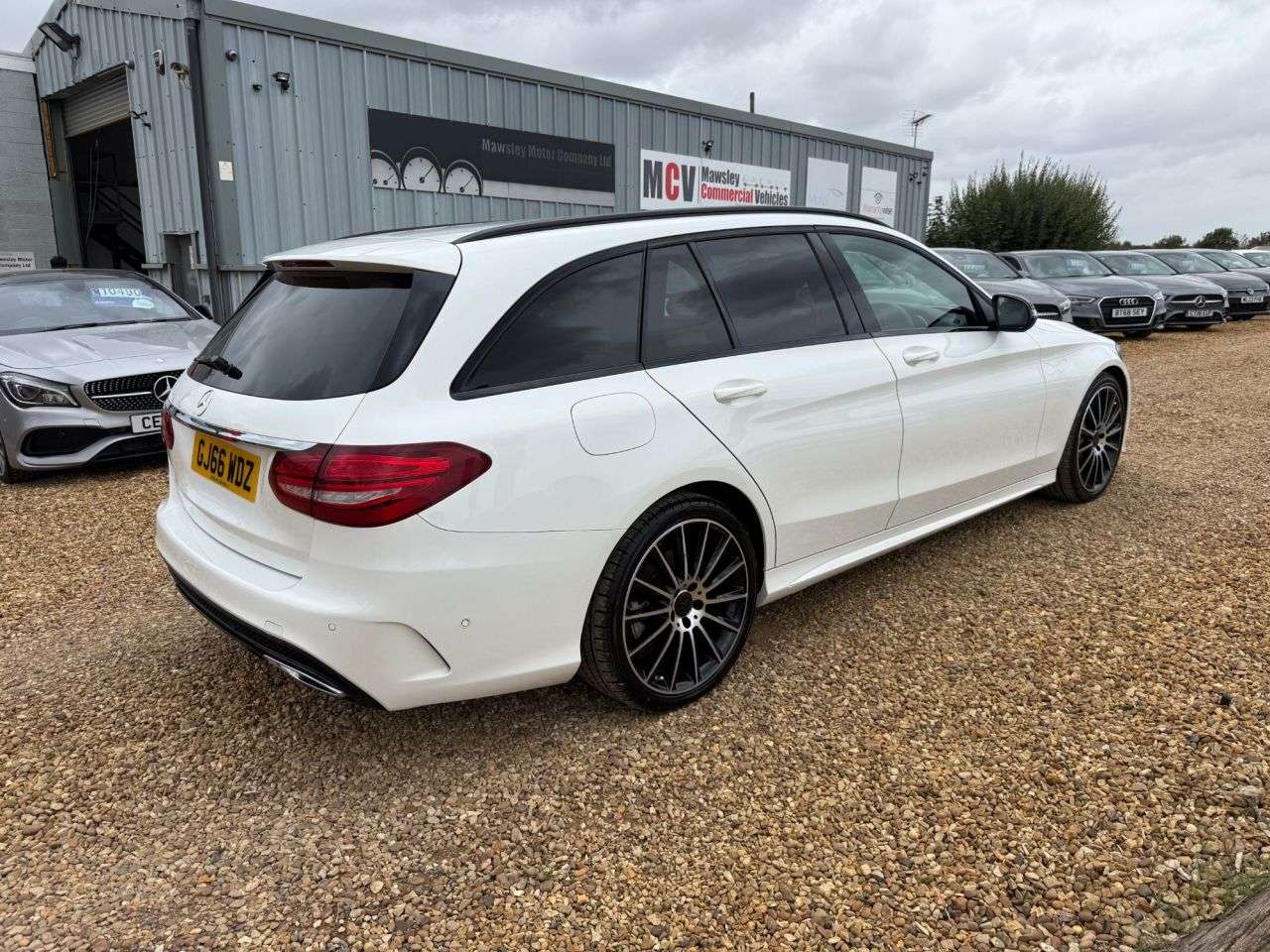 A 2016 MERCEDES-BENZ C CLASS 2.1 C220d AMG Line Estate 5dr Diesel 7G-Tronic+ Euro 6 (s/s) (170 ps) A 2016 MERCEDES-BENZ C CLASS 2.1 C220d AMG Line Estate 5dr Diesel 7G-Tronic+ Euro 6 (s/s) (170 ps)