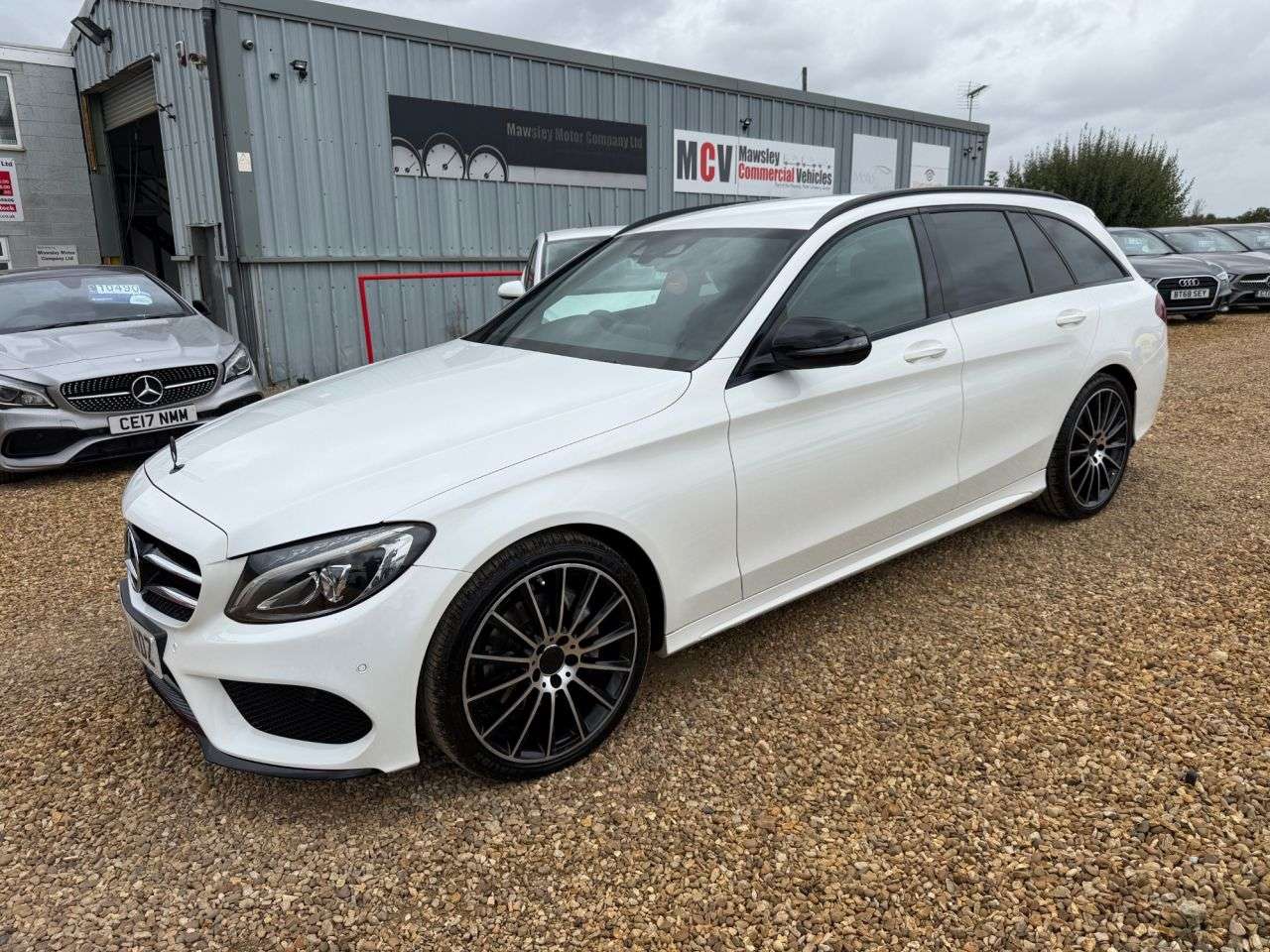 A 2016 MERCEDES-BENZ C CLASS 2.1 C220d AMG Line Estate 5dr Diesel 7G-Tronic+ Euro 6 (s/s) (170 ps) A 2016 MERCEDES-BENZ C CLASS 2.1 C220d AMG Line Estate 5dr Diesel 7G-Tronic+ Euro 6 (s/s) (170 ps)