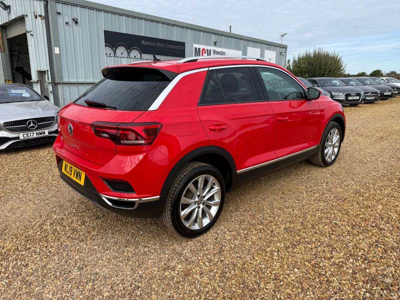 A 2019 VOLKSWAGEN T-ROC 1.0 TSI SEL SUV 5dr Petrol Manual Euro 6 (s/s) (115 ps) A 2019 VOLKSWAGEN T-ROC 1.0 TSI SEL SUV 5dr Petrol Manual Euro 6 (s/s) (115 ps)