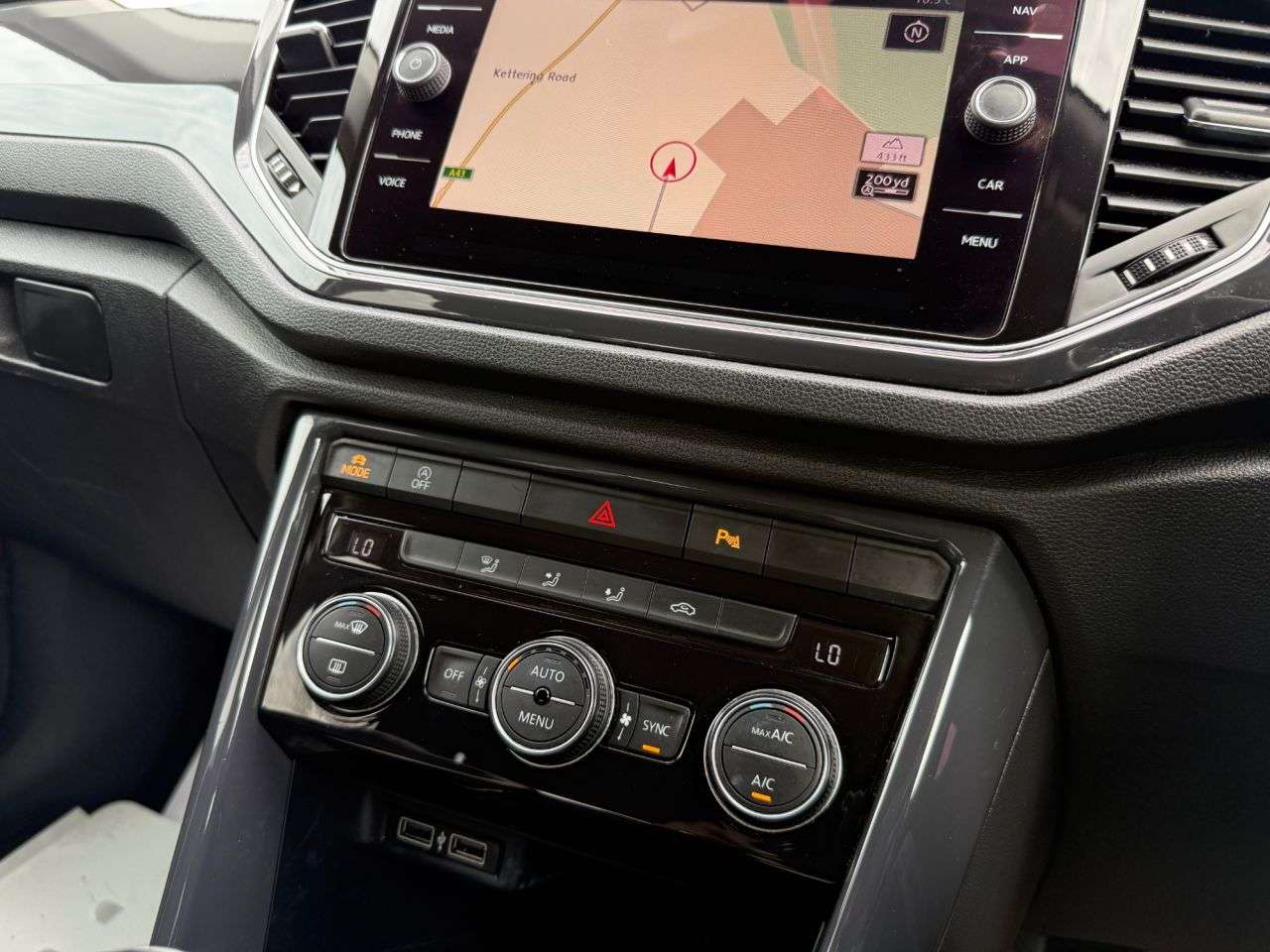 2019 VOLKSWAGEN T-ROC 2019 VOLKSWAGEN T-ROC