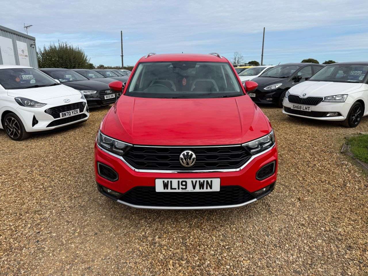 A 2019 VOLKSWAGEN T-ROC 1.0 TSI SEL SUV 5dr Petrol Manual Euro 6 (s/s) (115 ps) A 2019 VOLKSWAGEN T-ROC 1.0 TSI SEL SUV 5dr Petrol Manual Euro 6 (s/s) (115 ps)