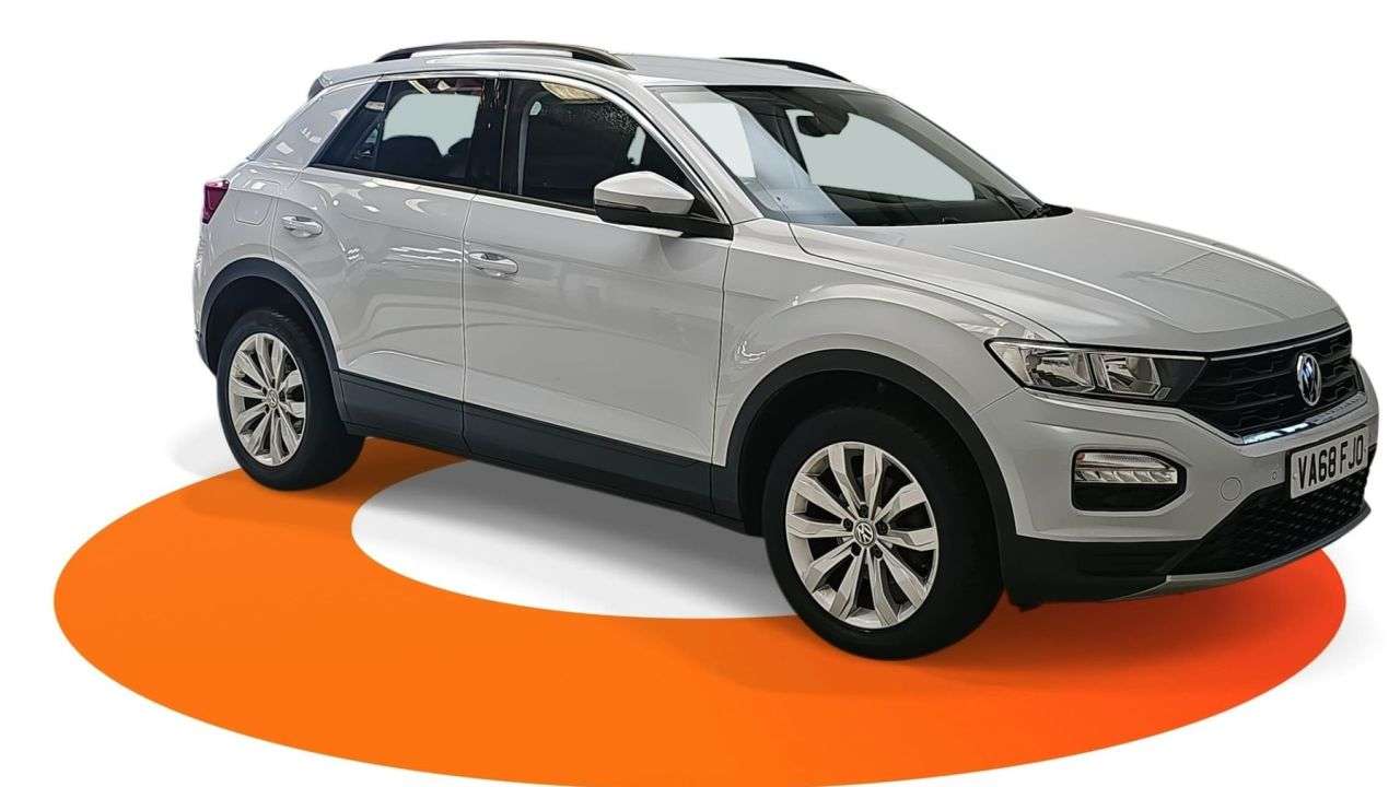 A 2019 VOLKSWAGEN T-ROC 1.6 TDI SE SUV 5dr Diesel Manual Euro 6 (s/s) (115 ps) A 2019 VOLKSWAGEN T-ROC 1.6 TDI SE SUV 5dr Diesel Manual Euro 6 (s/s) (115 ps)