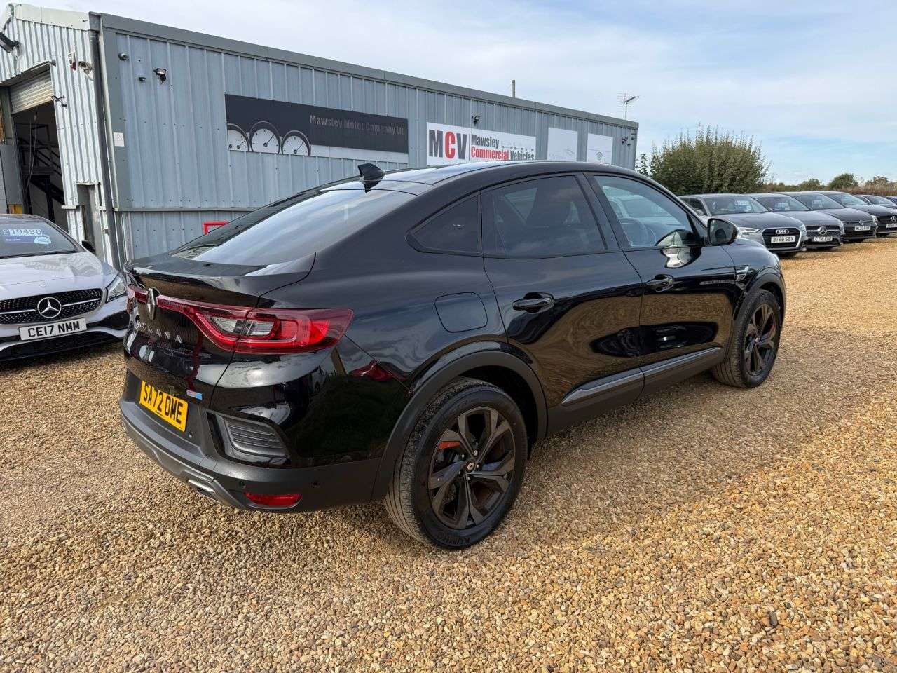 A 2022 RENAULT ARKANA 1.6 E-TECH r.s. line SUV 5dr Petrol Hybrid Auto 2WD Euro 6 (s/s) (145 bhp) A 2022 RENAULT ARKANA 1.6 E-TECH r.s. line SUV 5dr Petrol Hybrid Auto 2WD Euro 6 (s/s) (145 bhp)