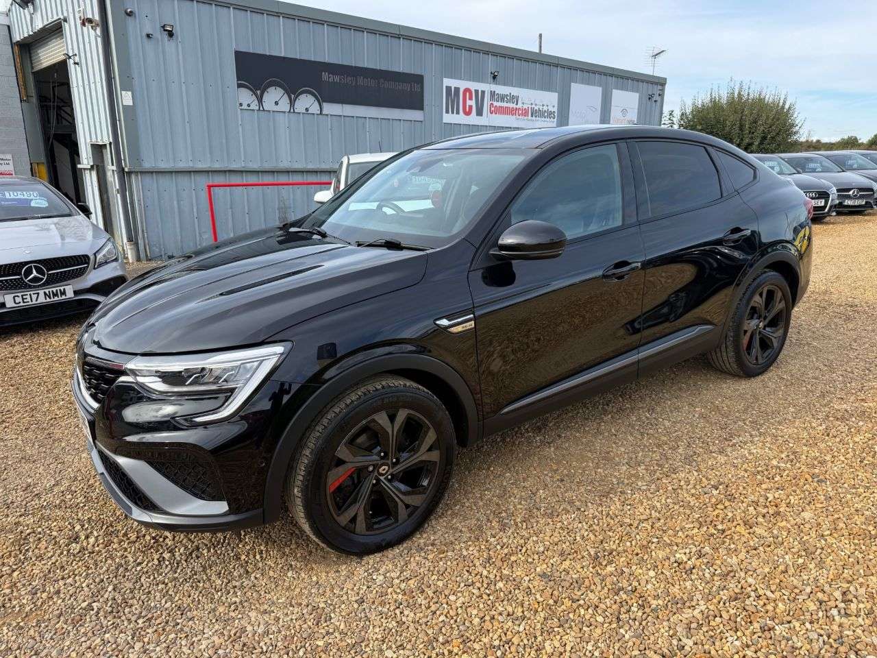 A 2022 RENAULT ARKANA 1.6 E-TECH r.s. line SUV 5dr Petrol Hybrid Auto 2WD Euro 6 (s/s) (145 bhp) A 2022 RENAULT ARKANA 1.6 E-TECH r.s. line SUV 5dr Petrol Hybrid Auto 2WD Euro 6 (s/s) (145 bhp)