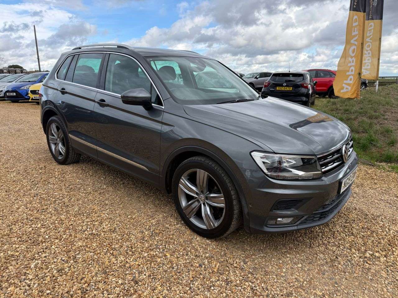 A 2019 VOLKSWAGEN TIGUAN 2.0 TDI Match SUV 5dr Diesel Manual Euro 6 (s/s) (150 ps) A 2019 VOLKSWAGEN TIGUAN 2.0 TDI Match SUV 5dr Diesel Manual Euro 6 (s/s) (150 ps)