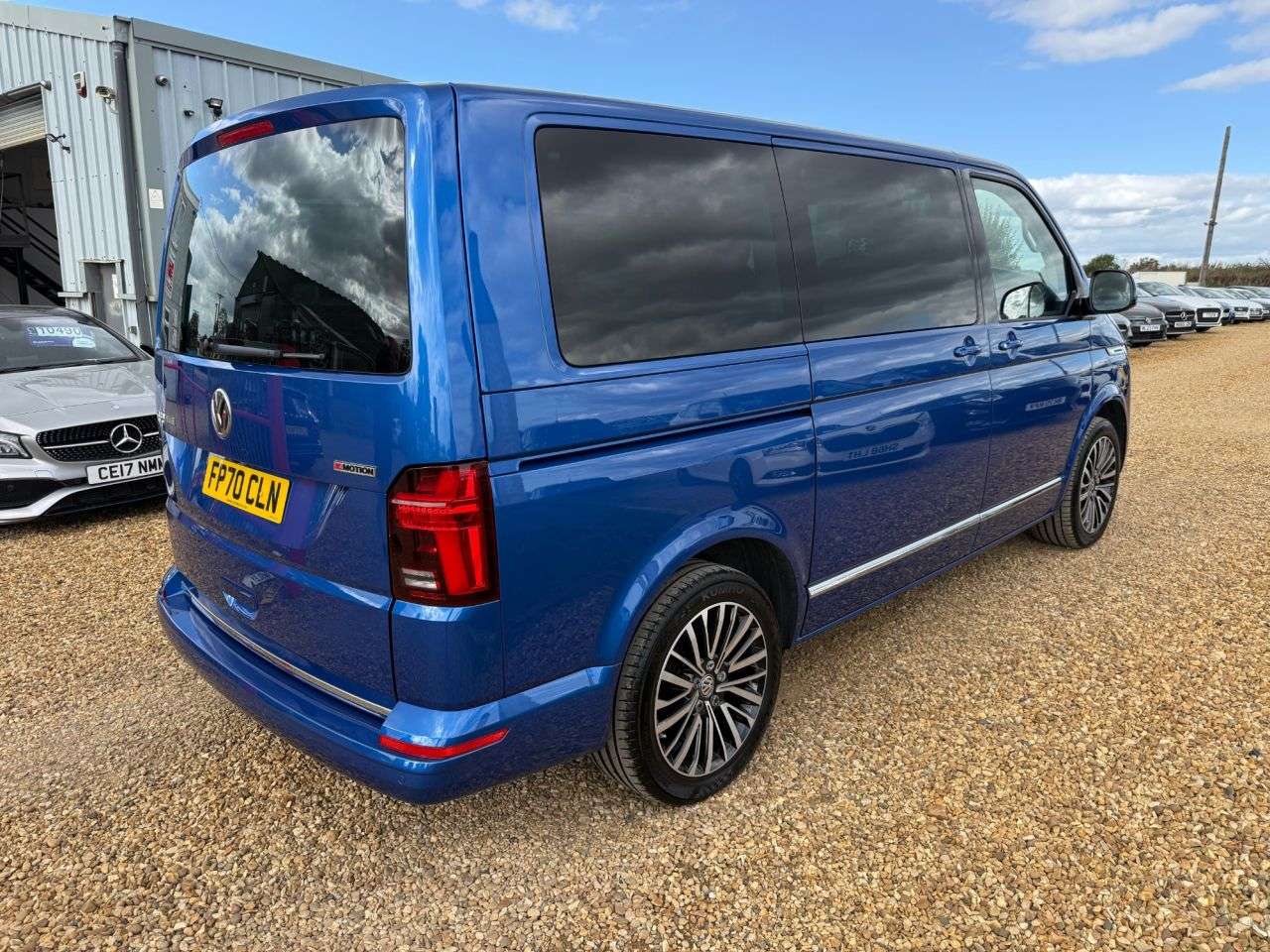 A 2020 VOLKSWAGEN CARAVELLE 2.0 BiTDI Executive MPV 5dr Diesel DSG 4Motion Euro 6 (s/s) (204 ps) A 2020 VOLKSWAGEN CARAVELLE 2.0 BiTDI Executive MPV 5dr Diesel DSG 4Motion Euro 6 (s/s) (204 ps)