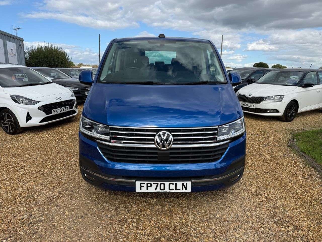 A 2020 VOLKSWAGEN CARAVELLE 2.0 BiTDI Executive MPV 5dr Diesel DSG 4Motion Euro 6 (s/s) (204 ps) A 2020 VOLKSWAGEN CARAVELLE 2.0 BiTDI Executive MPV 5dr Diesel DSG 4Motion Euro 6 (s/s) (204 ps)