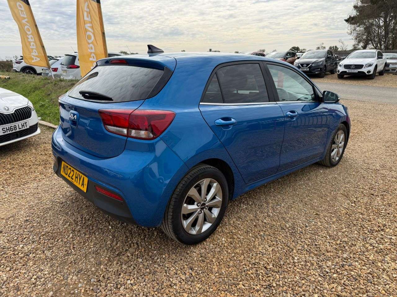 A 2022 KIA RIO 1.0 T-GDi MHEV 3 Hatchback 5dr Petrol Hybrid Manual Euro 6 (s/s) (118 bhp) A 2022 KIA RIO 1.0 T-GDi MHEV 3 Hatchback 5dr Petrol Hybrid Manual Euro 6 (s/s) (118 bhp)