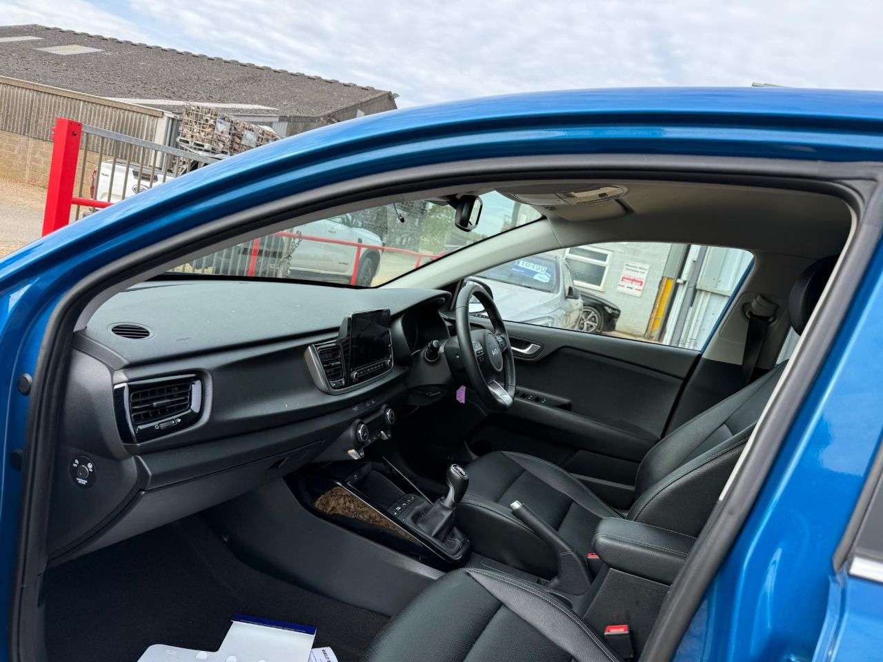 A 2022 KIA RIO 1.0 T-GDi MHEV 3 Hatchback 5dr Petrol Hybrid Manual Euro 6 (s/s) (118 bhp) A 2022 KIA RIO 1.0 T-GDi MHEV 3 Hatchback 5dr Petrol Hybrid Manual Euro 6 (s/s) (118 bhp)