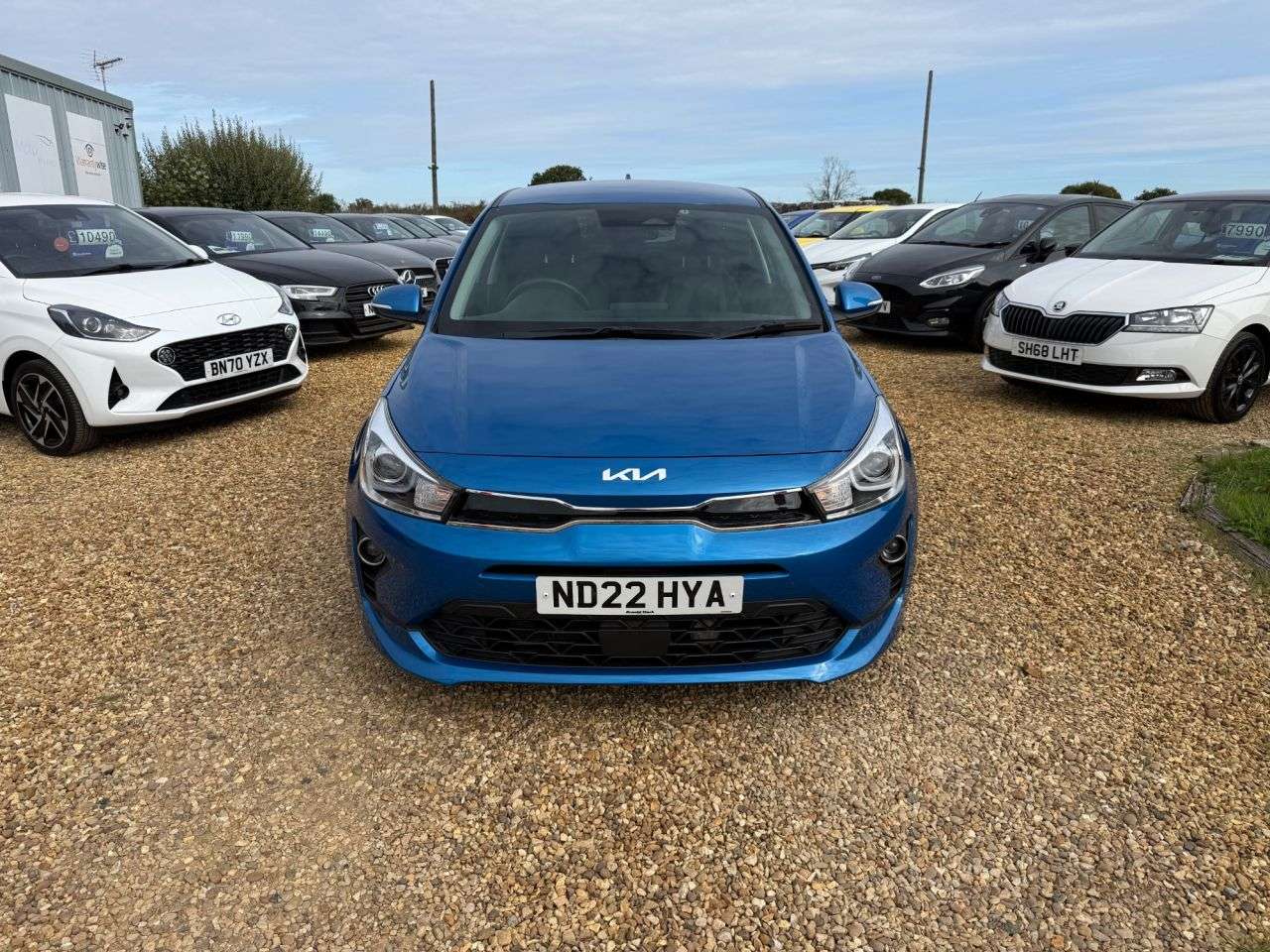 A 2022 KIA RIO 1.0 T-GDi MHEV 3 Hatchback 5dr Petrol Hybrid Manual Euro 6 (s/s) (118 bhp) A 2022 KIA RIO 1.0 T-GDi MHEV 3 Hatchback 5dr Petrol Hybrid Manual Euro 6 (s/s) (118 bhp)