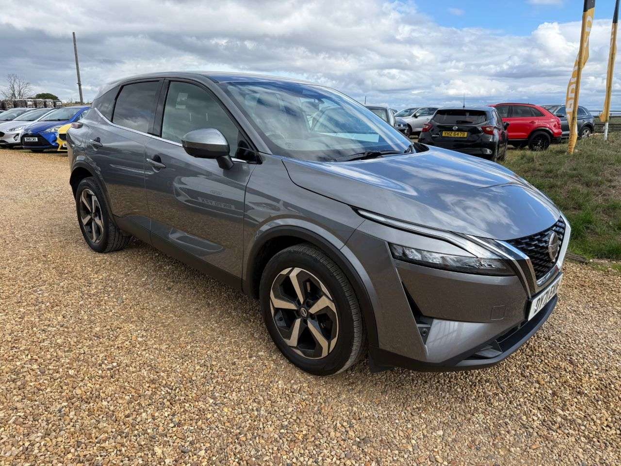 A 2021 NISSAN QASHQAI 1.3 DIG-T MHEV N-Connecta SUV 5dr Petrol Hybrid Manual Euro 6 (s/s) (140 ps A 2021 NISSAN QASHQAI 1.3 DIG-T MHEV N-Connecta SUV 5dr Petrol Hybrid Manual Euro 6 (s/s) (140 ps