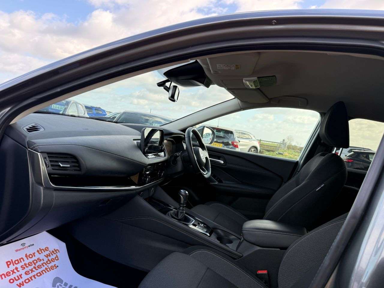 A 2021 NISSAN QASHQAI 1.3 DIG-T MHEV N-Connecta SUV 5dr Petrol Hybrid Manual Euro 6 (s/s) (140 ps A 2021 NISSAN QASHQAI 1.3 DIG-T MHEV N-Connecta SUV 5dr Petrol Hybrid Manual Euro 6 (s/s) (140 ps