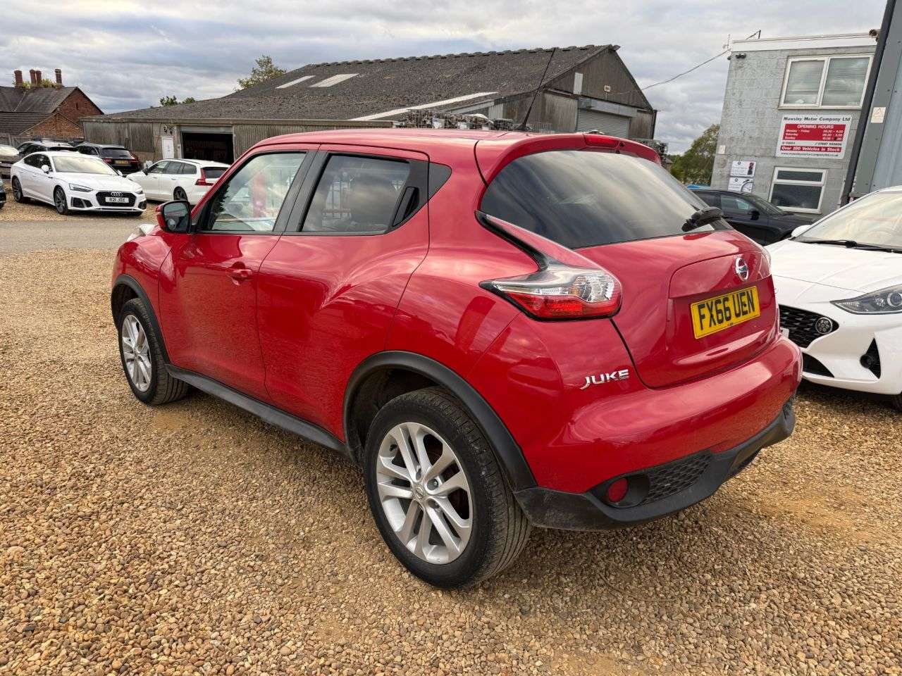 A 2016 NISSAN JUKE 1.2 DIG-T Acenta SUV 5dr Petrol Manual Euro 6 (s/s) (115 ps) A 2016 NISSAN JUKE 1.2 DIG-T Acenta SUV 5dr Petrol Manual Euro 6 (s/s) (115 ps)
