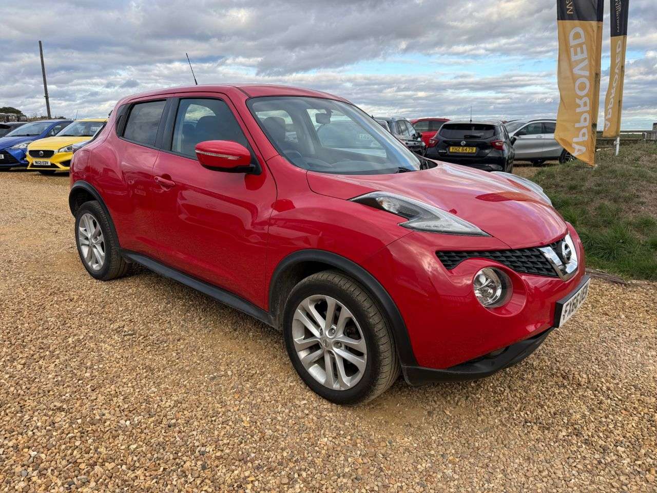 A 2016 NISSAN JUKE 1.2 DIG-T Acenta SUV 5dr Petrol Manual Euro 6 (s/s) (115 ps) A 2016 NISSAN JUKE 1.2 DIG-T Acenta SUV 5dr Petrol Manual Euro 6 (s/s) (115 ps)