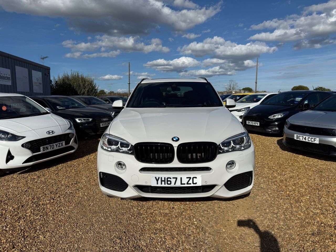 A 2017 BMW X5 2.0 40e 9.0kWh M Sport SUV 5dr Petrol Plug-in Hybrid Auto xDrive Euro 6 (s/ A 2017 BMW X5 2.0 40e 9.0kWh M Sport SUV 5dr Petrol Plug-in Hybrid Auto xDrive Euro 6 (s/