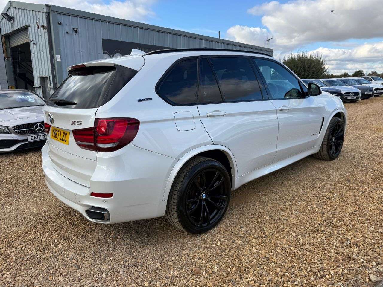 A 2017 BMW X5 2.0 40e 9.0kWh M Sport SUV 5dr Petrol Plug-in Hybrid Auto xDrive Euro 6 (s/ A 2017 BMW X5 2.0 40e 9.0kWh M Sport SUV 5dr Petrol Plug-in Hybrid Auto xDrive Euro 6 (s/