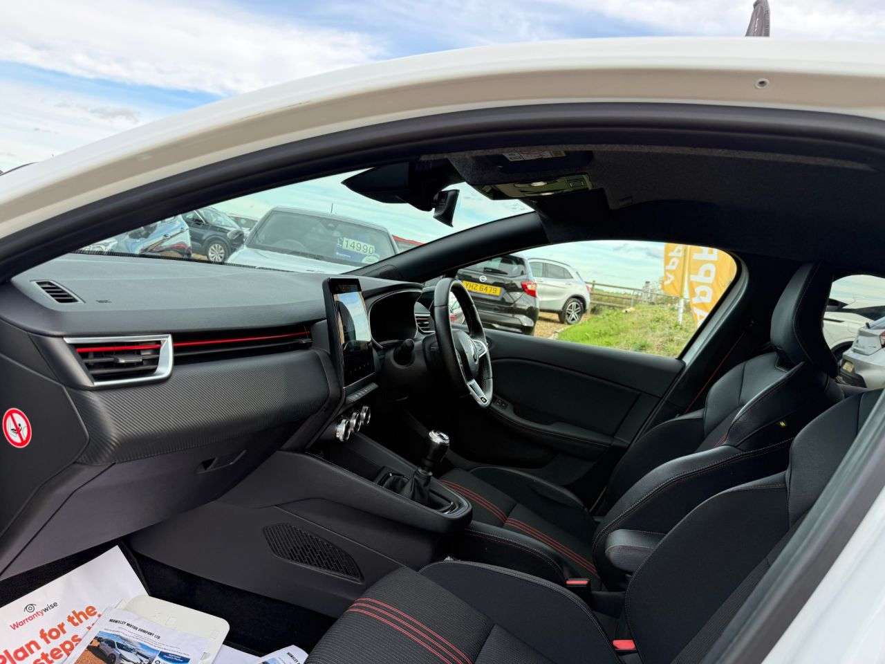 A 2023 RENAULT CLIO 1.0 TCe RS Line Hatchback 5dr Petrol Manual Euro 6 (s/s) (90 ps) A 2023 RENAULT CLIO 1.0 TCe RS Line Hatchback 5dr Petrol Manual Euro 6 (s/s) (90 ps)