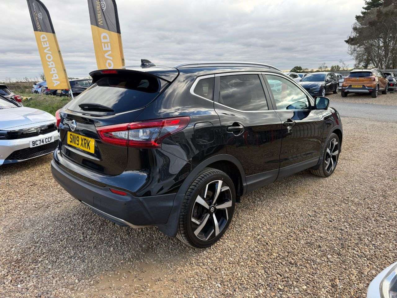 A 2019 NISSAN QASHQAI 1.3 DIG-T Tekna+ SUV 5dr Petrol Manual Euro 6 (s/s) (140 ps) A 2019 NISSAN QASHQAI 1.3 DIG-T Tekna+ SUV 5dr Petrol Manual Euro 6 (s/s) (140 ps)
