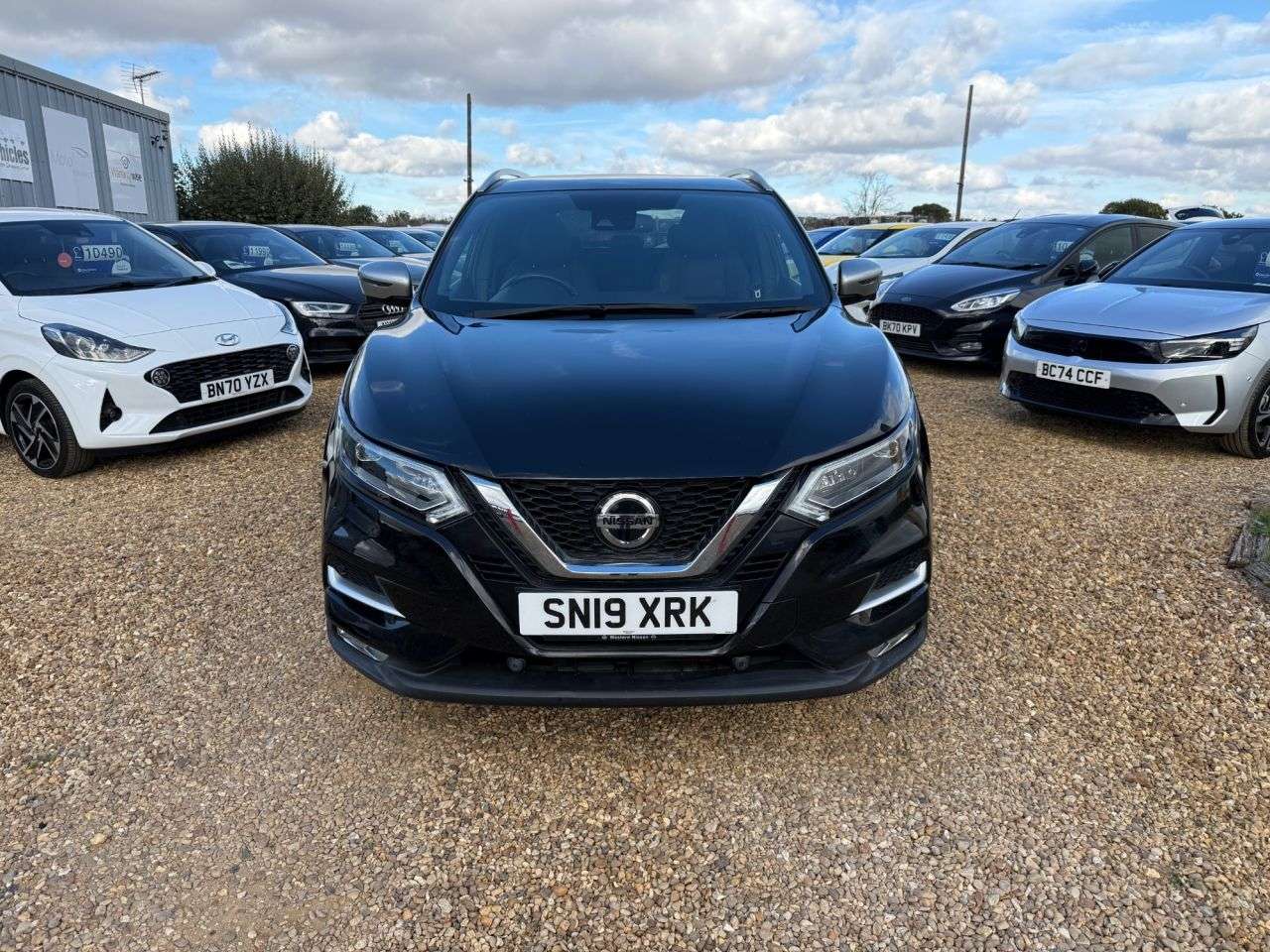 A 2019 NISSAN QASHQAI 1.3 DIG-T Tekna+ SUV 5dr Petrol Manual Euro 6 (s/s) (140 ps) A 2019 NISSAN QASHQAI 1.3 DIG-T Tekna+ SUV 5dr Petrol Manual Euro 6 (s/s) (140 ps)