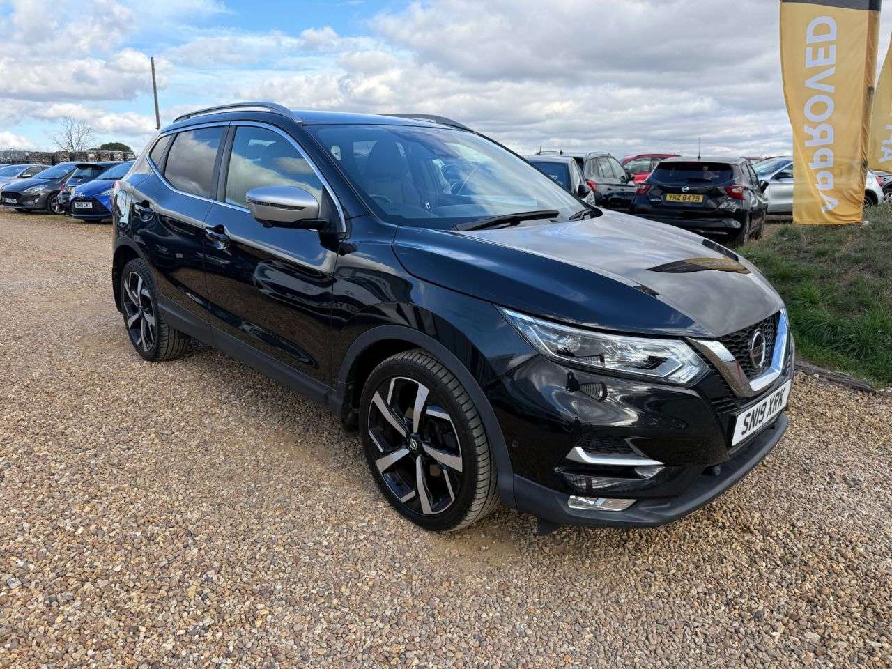 A 2019 NISSAN QASHQAI 1.3 DIG-T Tekna+ SUV 5dr Petrol Manual Euro 6 (s/s) (140 ps) A 2019 NISSAN QASHQAI 1.3 DIG-T Tekna+ SUV 5dr Petrol Manual Euro 6 (s/s) (140 ps)