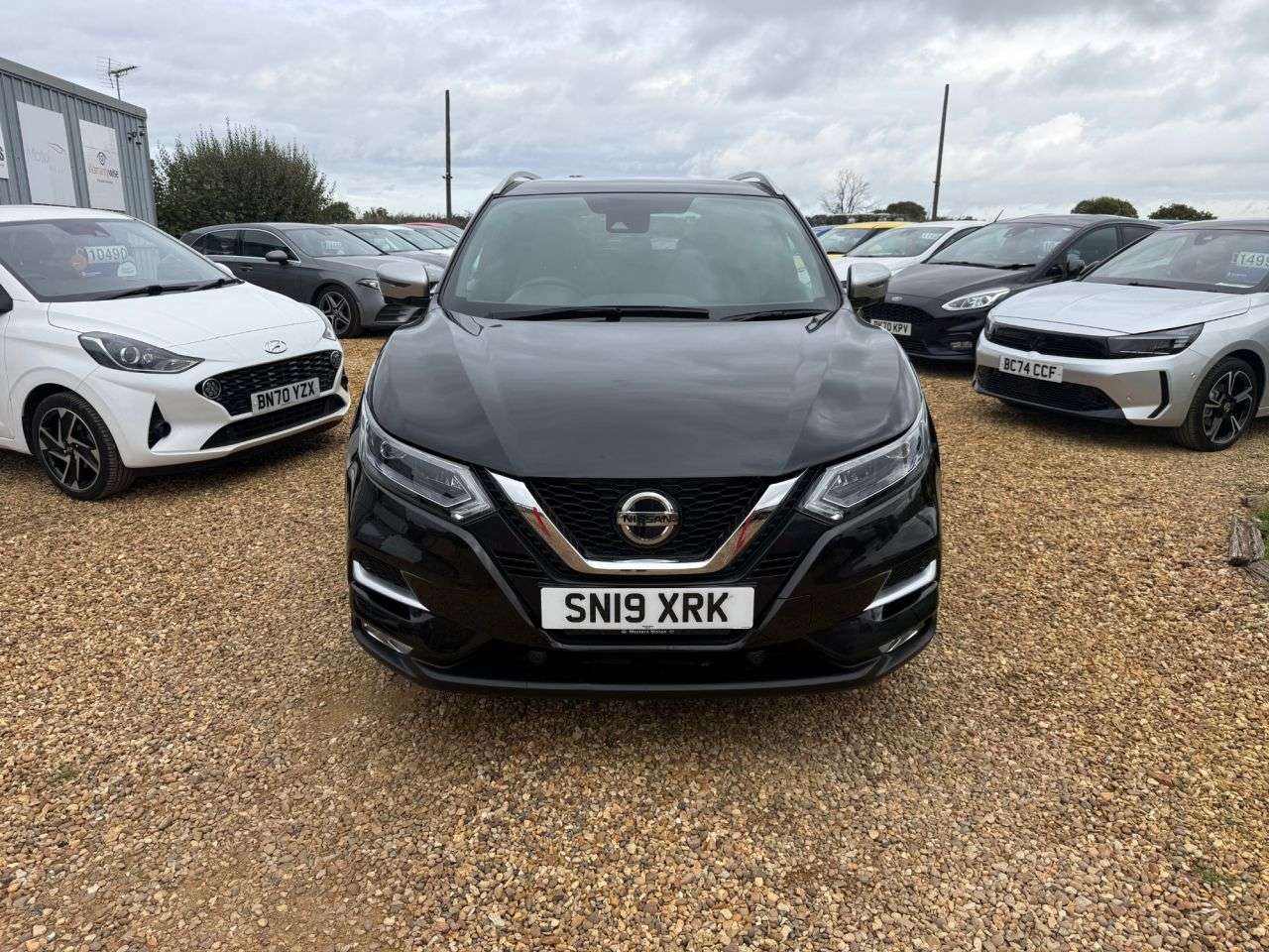 A 2019 NISSAN QASHQAI 1.3 DIG-T Tekna+ SUV 5dr Petrol Manual Euro 6 (s/s) (140 ps) A 2019 NISSAN QASHQAI 1.3 DIG-T Tekna+ SUV 5dr Petrol Manual Euro 6 (s/s) (140 ps)
