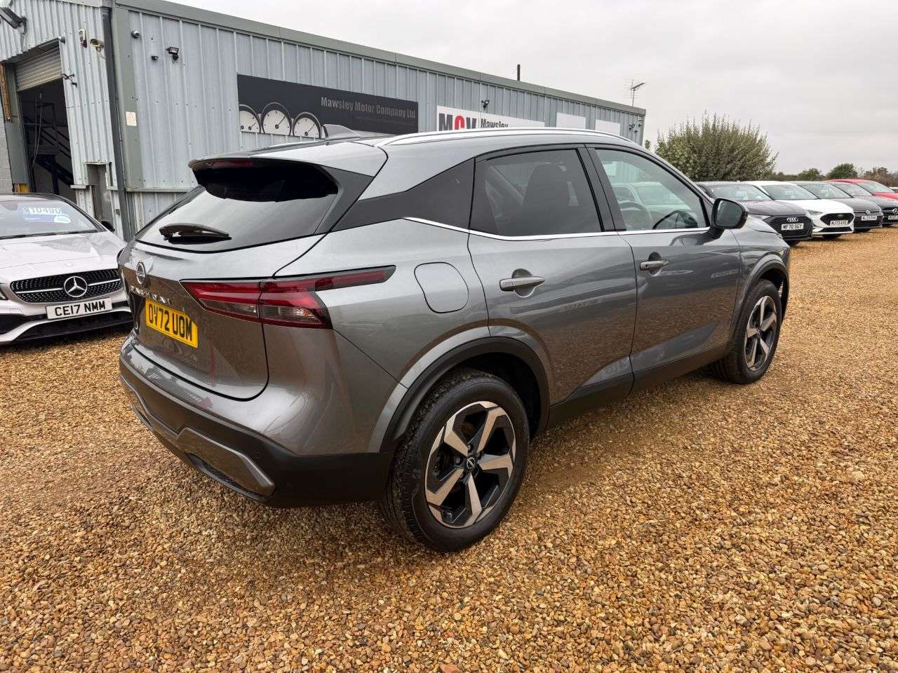 A 2022 NISSAN QASHQAI 1.3 DIG-T MHEV N-Connecta SUV 5dr Petrol Hybrid Manual Euro 6 (s/s) (140 ps A 2022 NISSAN QASHQAI 1.3 DIG-T MHEV N-Connecta SUV 5dr Petrol Hybrid Manual Euro 6 (s/s) (140 ps