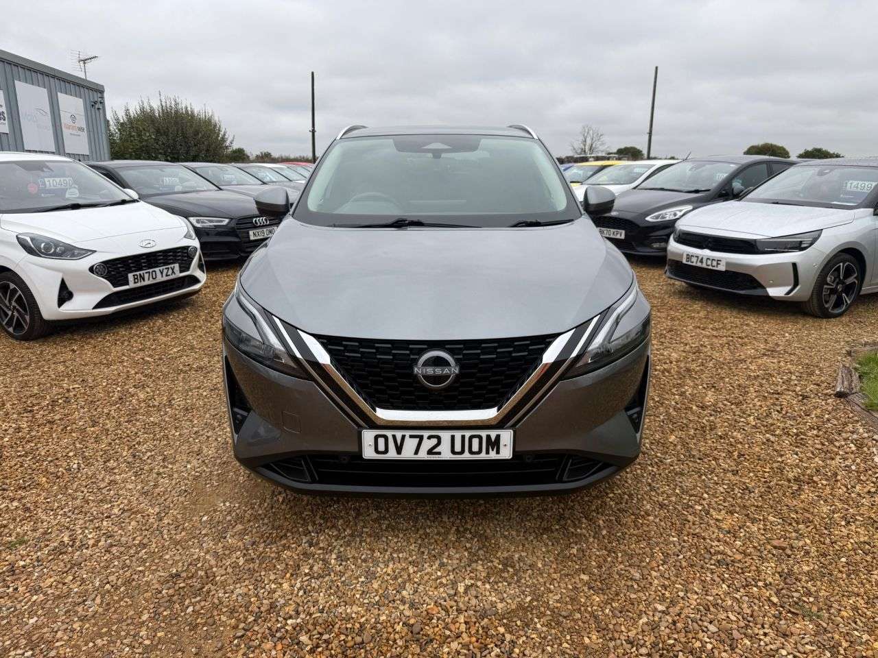 A 2022 NISSAN QASHQAI 1.3 DIG-T MHEV N-Connecta SUV 5dr Petrol Hybrid Manual Euro 6 (s/s) (140 ps A 2022 NISSAN QASHQAI 1.3 DIG-T MHEV N-Connecta SUV 5dr Petrol Hybrid Manual Euro 6 (s/s) (140 ps