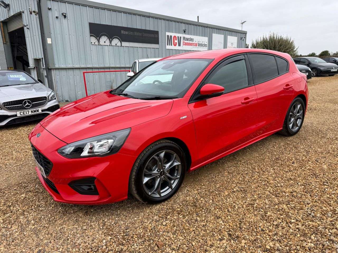 A 2020 FORD FOCUS 1.0T EcoBoost MHEV ST-Line Edition Hatchback 5dr Petrol Manual Euro 6 (s/s) A 2020 FORD FOCUS 1.0T EcoBoost MHEV ST-Line Edition Hatchback 5dr Petrol Manual Euro 6 (s/s)