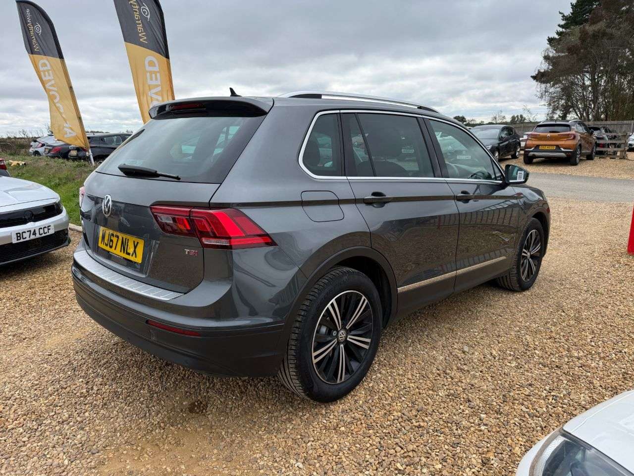 A 2017 VOLKSWAGEN TIGUAN 1.4 TSI SE SUV 5dr Petrol Manual Euro 6 (s/s) (150 ps) A 2017 VOLKSWAGEN TIGUAN 1.4 TSI SE SUV 5dr Petrol Manual Euro 6 (s/s) (150 ps)