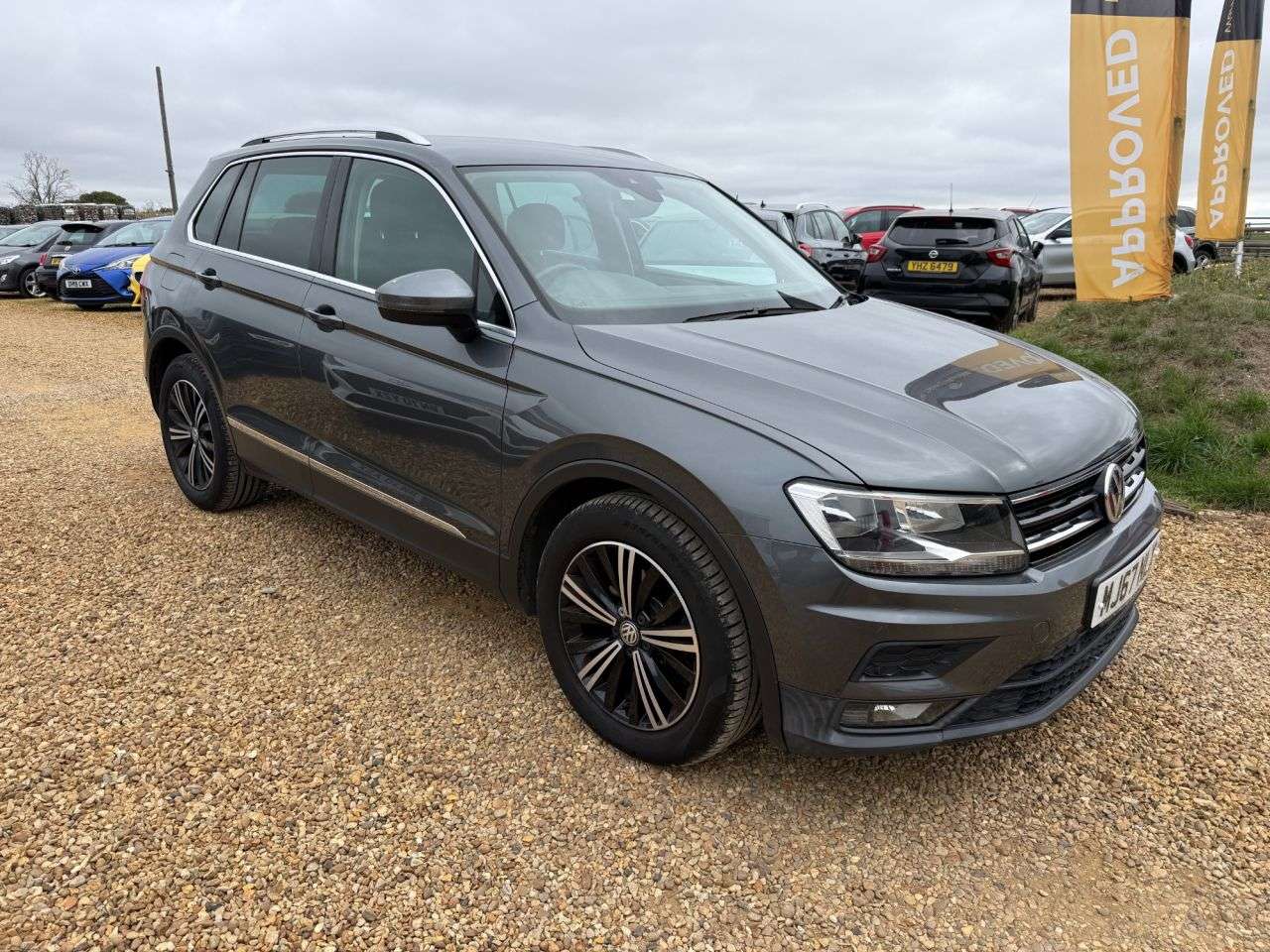 A 2017 VOLKSWAGEN TIGUAN 1.4 TSI SE SUV 5dr Petrol Manual Euro 6 (s/s) (150 ps) A 2017 VOLKSWAGEN TIGUAN 1.4 TSI SE SUV 5dr Petrol Manual Euro 6 (s/s) (150 ps)
