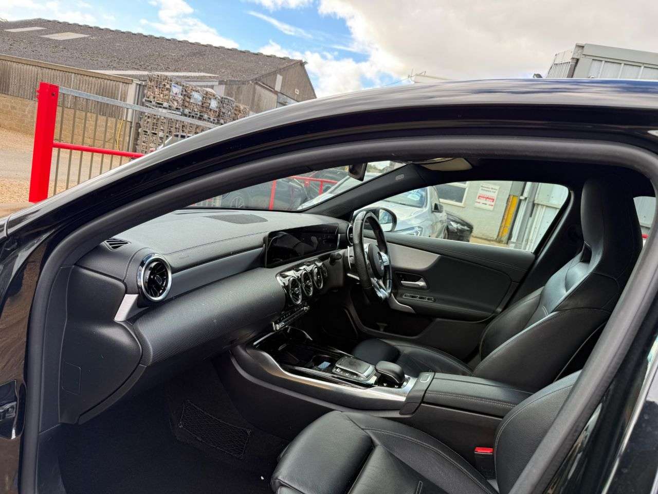 A 2020 MERCEDES-BENZ A CLASS 2.0 A35 AMG (Executive) Hatchback 5dr Petrol SpdS DCT 4MATIC Euro 6 (s/s) ( A 2020 MERCEDES-BENZ A CLASS 2.0 A35 AMG (Executive) Hatchback 5dr Petrol SpdS DCT 4MATIC Euro 6 (s/s) (
