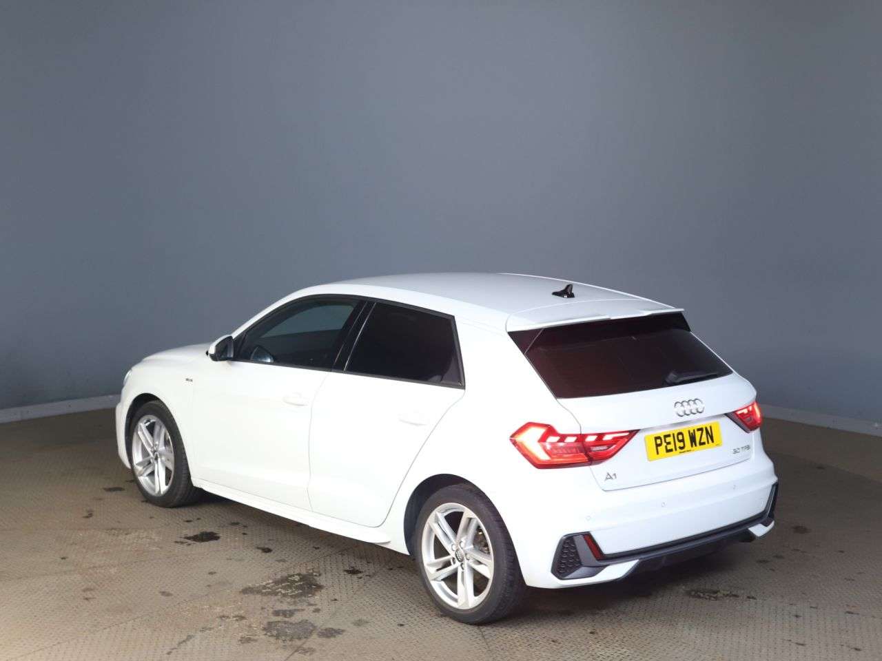 A 2019 AUDI A1 1.0 TFSI 30 S line Sportback 5dr Petrol Manual Euro 6 (s/s) (116 ps) A 2019 AUDI A1 1.0 TFSI 30 S line Sportback 5dr Petrol Manual Euro 6 (s/s) (116 ps)