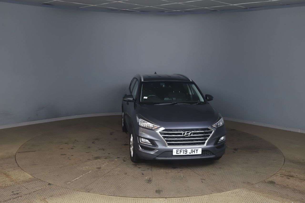 A 2019 HYUNDAI TUCSON 1.6 GDi SE Nav SUV 5dr Petrol Manual Euro 6 (s/s) (132 ps) A 2019 HYUNDAI TUCSON 1.6 GDi SE Nav SUV 5dr Petrol Manual Euro 6 (s/s) (132 ps)
