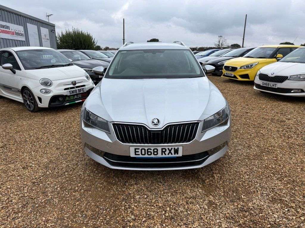 A 2018 SKODA SUPERB 2.0 TDI SE L Executive Estate 5dr Diesel Manual Euro 6 (s/s) (150 ps) A 2018 SKODA SUPERB 2.0 TDI SE L Executive Estate 5dr Diesel Manual Euro 6 (s/s) (150 ps)