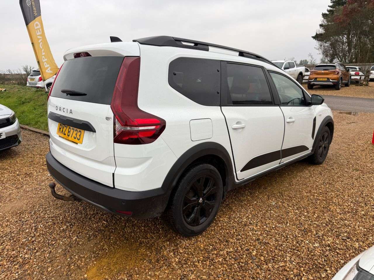 A 2022 DACIA JOGGER 1.0 TCe Extreme SE MPV 5dr Petrol Manual Euro 6 (s/s) (110 ps) A 2022 DACIA JOGGER 1.0 TCe Extreme SE MPV 5dr Petrol Manual Euro 6 (s/s) (110 ps)