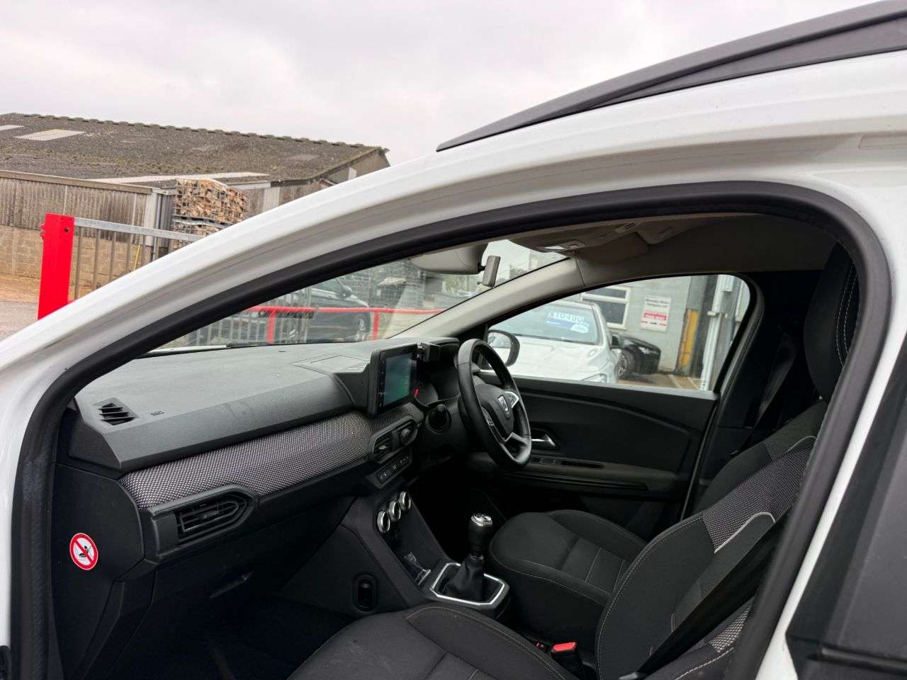 A 2022 DACIA JOGGER 1.0 TCe Extreme SE MPV 5dr Petrol Manual Euro 6 (s/s) (110 ps) A 2022 DACIA JOGGER 1.0 TCe Extreme SE MPV 5dr Petrol Manual Euro 6 (s/s) (110 ps)