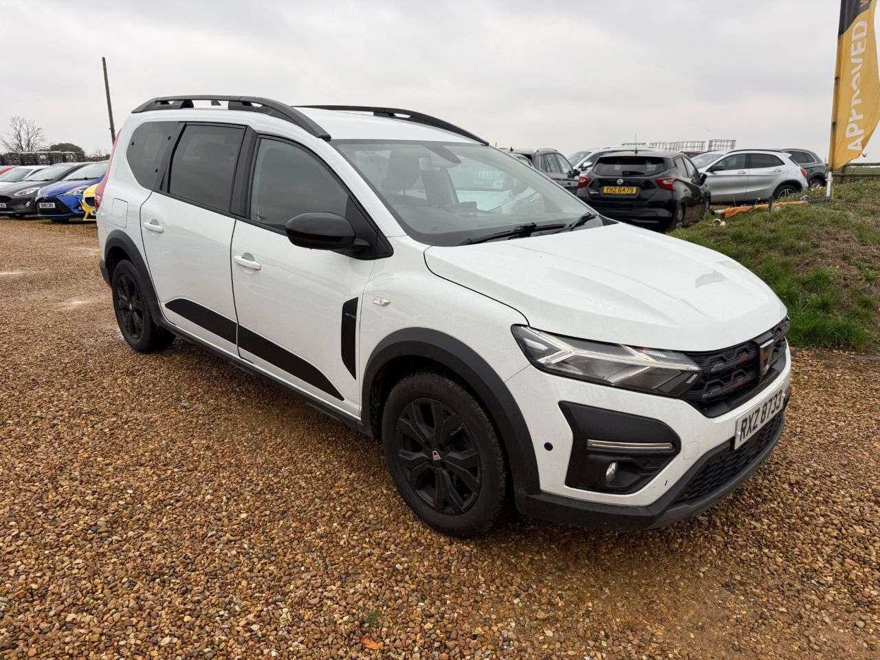 A 2022 DACIA JOGGER 1.0 TCe Extreme SE MPV 5dr Petrol Manual Euro 6 (s/s) (110 ps) A 2022 DACIA JOGGER 1.0 TCe Extreme SE MPV 5dr Petrol Manual Euro 6 (s/s) (110 ps)