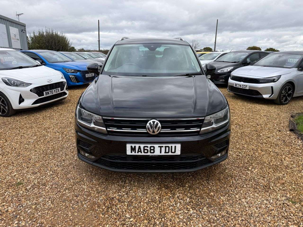 A 2018 VOLKSWAGEN TIGUAN 1.4 TSI SE Navigation SUV 5dr Petrol Manual Euro 6 (s/s) (125 ps) A 2018 VOLKSWAGEN TIGUAN 1.4 TSI SE Navigation SUV 5dr Petrol Manual Euro 6 (s/s) (125 ps)