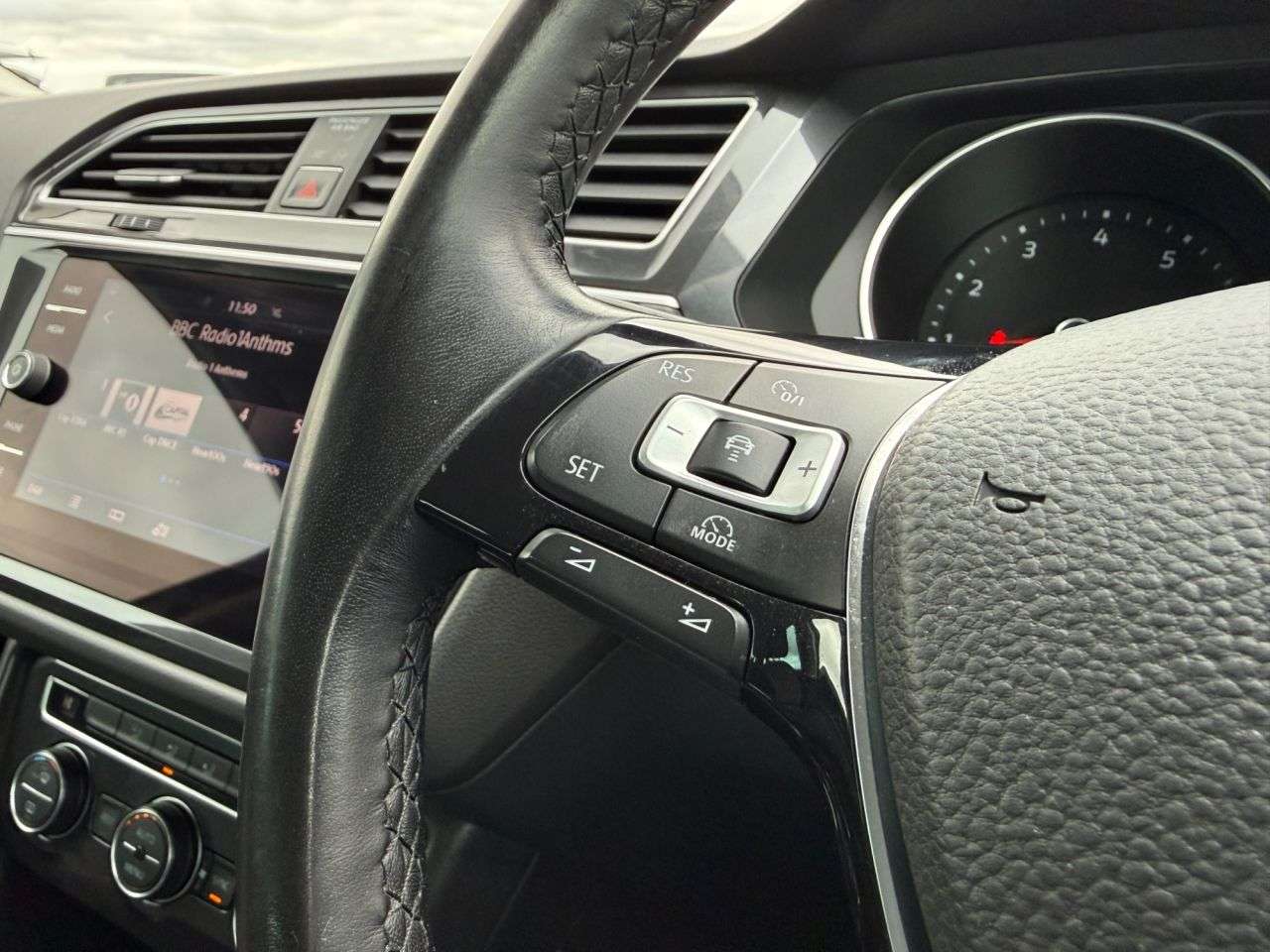 2018 VOLKSWAGEN TIGUAN 2018 VOLKSWAGEN TIGUAN