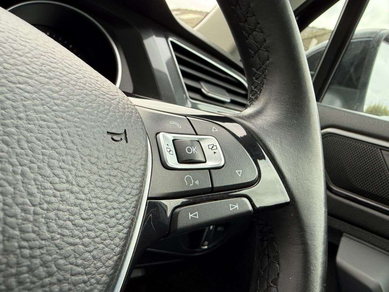 2018 VOLKSWAGEN TIGUAN 2018 VOLKSWAGEN TIGUAN