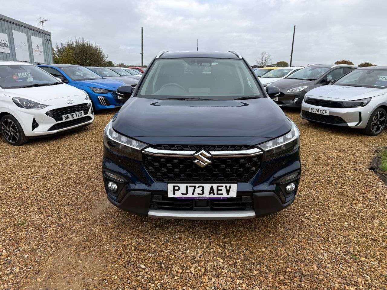 A 2023 SUZUKI S-CROSS 1.4 Boosterjet MHEV Motion SUV 5dr Petrol Hybrid Manual Euro 6 (s/s) (129 p A 2023 SUZUKI S-CROSS 1.4 Boosterjet MHEV Motion SUV 5dr Petrol Hybrid Manual Euro 6 (s/s) (129 p