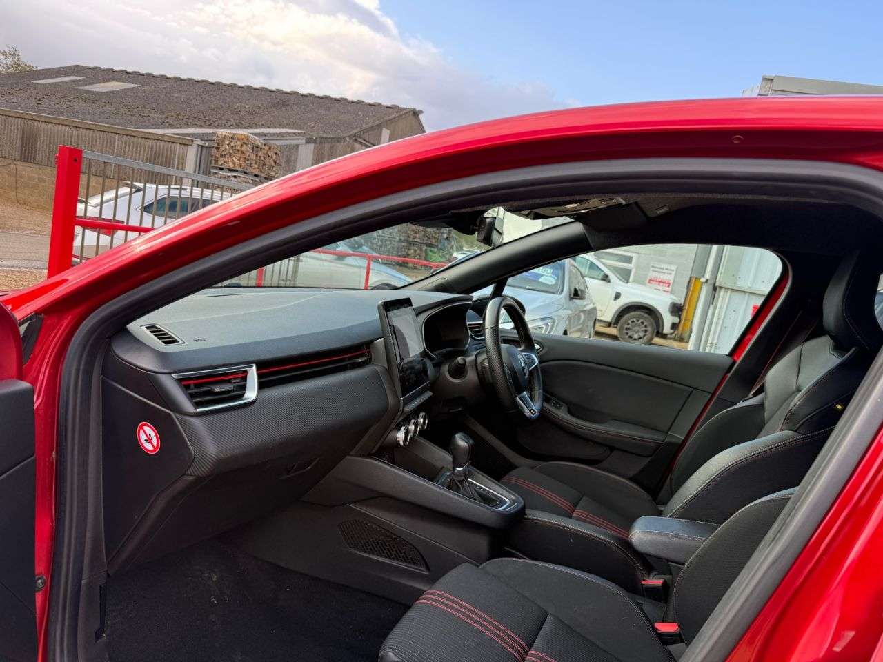 A 2022 RENAULT CLIO 1.6 E-TECH RS Line Hatchback 5dr Petrol Hybrid Auto Euro 6 (s/s) (145 ps) A 2022 RENAULT CLIO 1.6 E-TECH RS Line Hatchback 5dr Petrol Hybrid Auto Euro 6 (s/s) (145 ps)