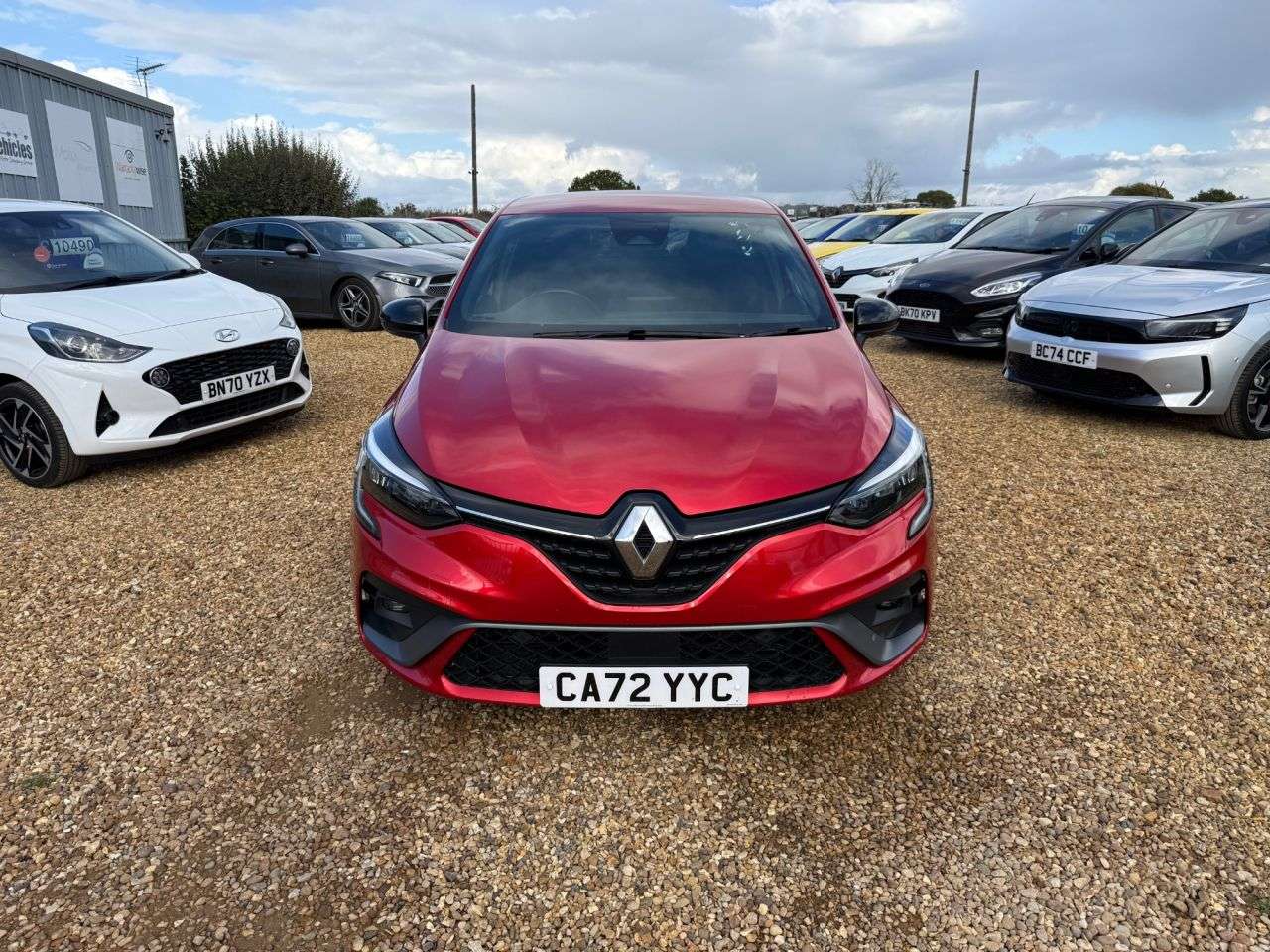A 2022 RENAULT CLIO 1.6 E-TECH RS Line Hatchback 5dr Petrol Hybrid Auto Euro 6 (s/s) (145 ps) A 2022 RENAULT CLIO 1.6 E-TECH RS Line Hatchback 5dr Petrol Hybrid Auto Euro 6 (s/s) (145 ps)