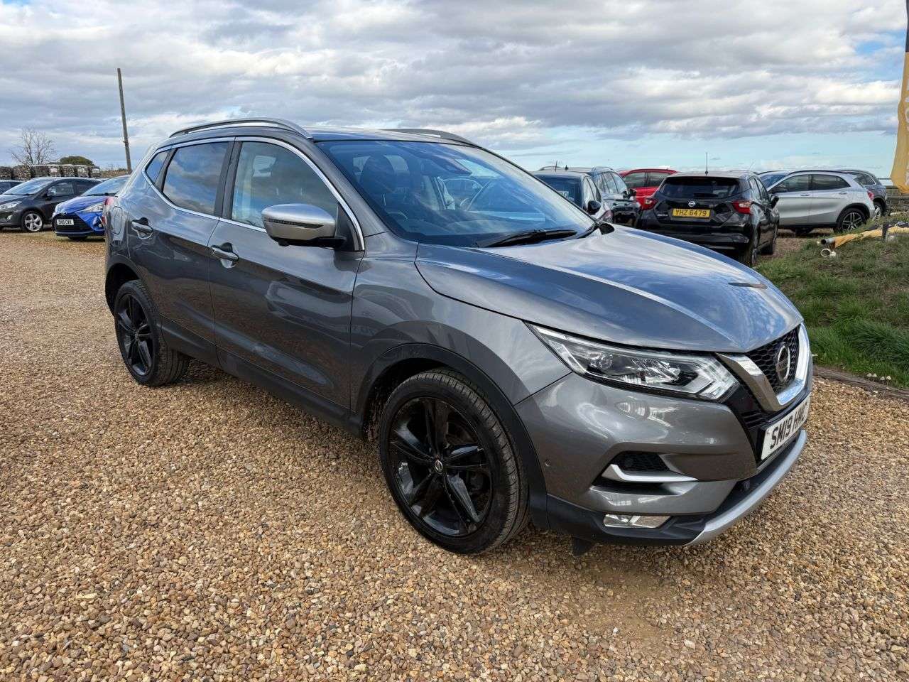A 2019 NISSAN QASHQAI 1.3 DIG-T N-Motion SUV 5dr Petrol Manual Euro 6 (s/s) (140 ps) A 2019 NISSAN QASHQAI 1.3 DIG-T N-Motion SUV 5dr Petrol Manual Euro 6 (s/s) (140 ps)
