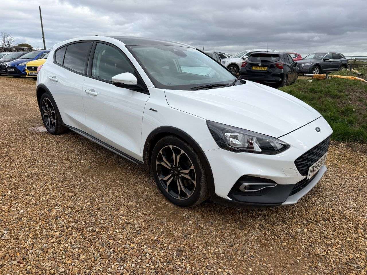 A 2019 FORD FOCUS 1.0T EcoBoost Active X Hatchback 5dr Petrol Manual Euro 6 (s/s) (125 ps) A 2019 FORD FOCUS 1.0T EcoBoost Active X Hatchback 5dr Petrol Manual Euro 6 (s/s) (125 ps)