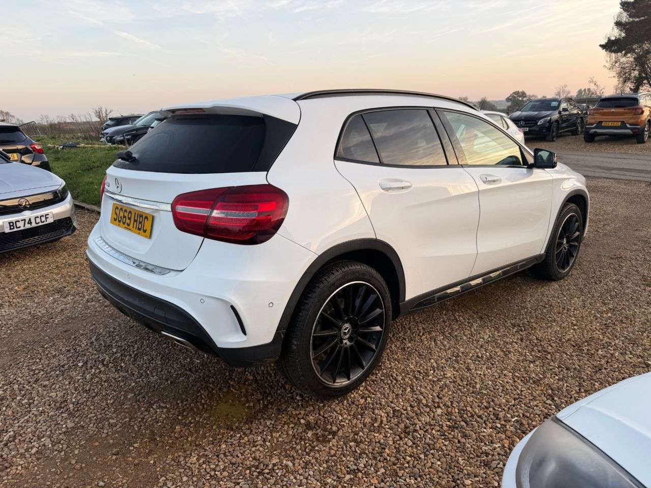 A 2019 MERCEDES-BENZ GLA 1.6 GLA200 AMG Line Edition SUV 5dr Petrol Manual Euro 6 (s/s) (156 ps) A 2019 MERCEDES-BENZ GLA 1.6 GLA200 AMG Line Edition SUV 5dr Petrol Manual Euro 6 (s/s) (156 ps)